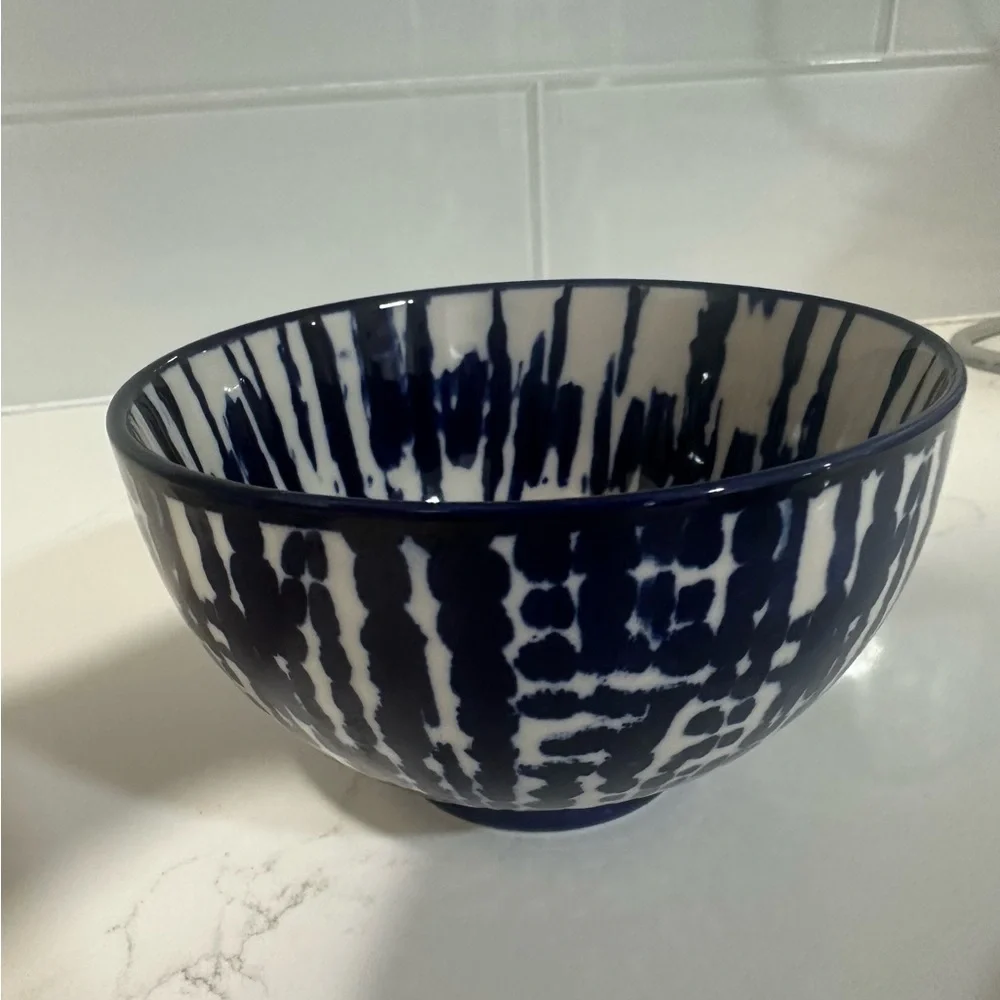 West Elm Set of 3 Indigo Blue Tie Dye Nesting Bow Cobalt Blue & WhiteBowl Dish